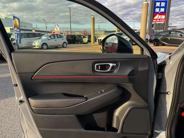 ホンダ ヴェゼル １．５ Ｅ：ＨＥＶ ＲＳ R7年 (九州・沖縄) 99