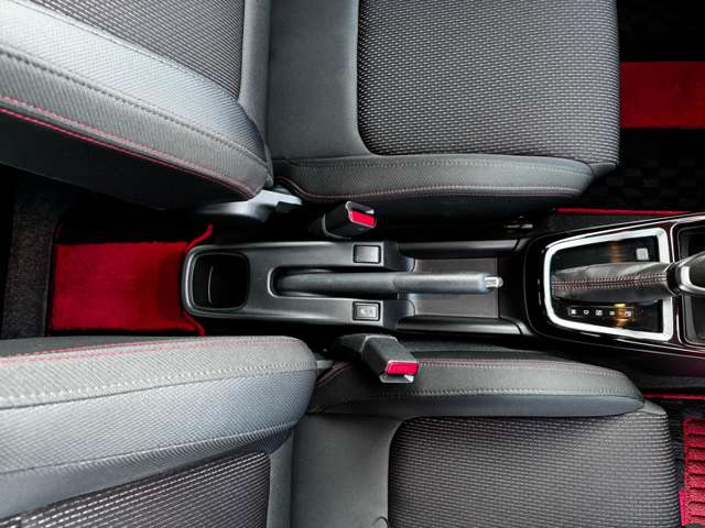 スズキ スイフト スポーツ １．４ セーフティパッケージ装着車 R1年 (九州・沖縄) 99