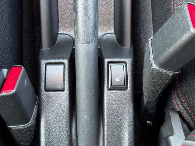 スズキ スイフト スポーツ １．４ セーフティパッケージ装着車 R1年 (九州・沖縄) 99