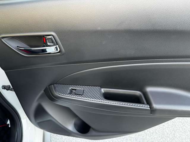 スズキ スイフト スポーツ １．４ セーフティパッケージ装着車 R1年 (九州・沖縄) 99