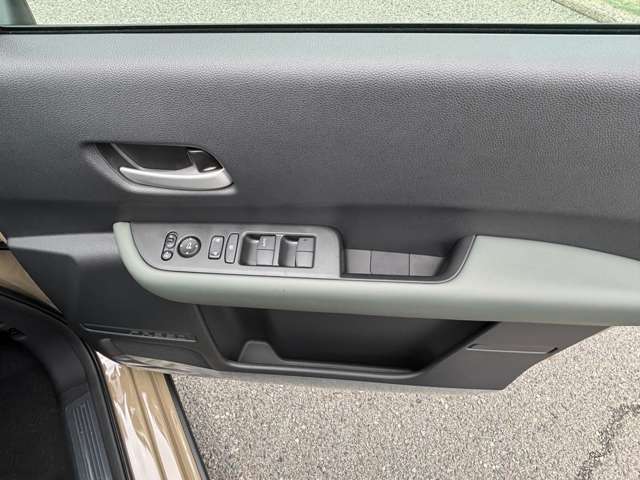 ホンダ フリード　ハイブリッド １．５ Ｅ：ＨＥＶ クロスター R7年 (九州・沖縄) 99