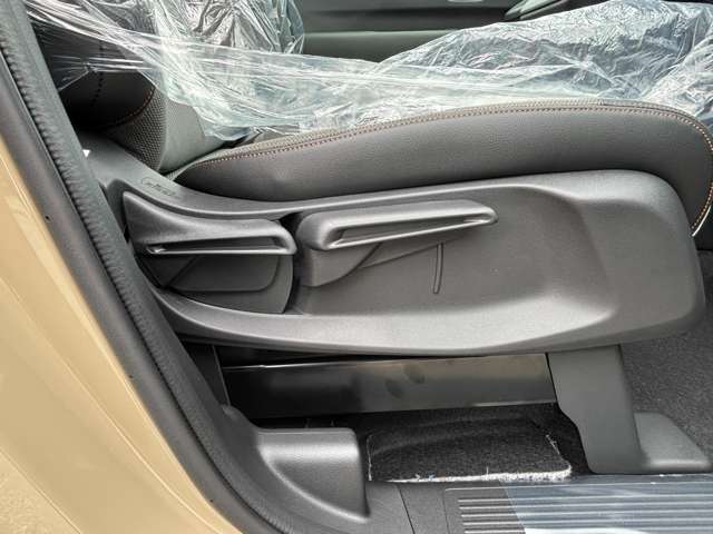 ホンダ フリード　ハイブリッド １．５ Ｅ：ＨＥＶ クロスター R7年 (九州・沖縄) 99