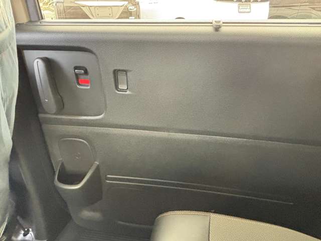 ホンダ フリード　ハイブリッド １．５ Ｅ：ＨＥＶ クロスター R7年 (九州・沖縄) 99