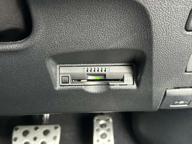 トヨタ プリウス １．８ Ｓ ツーリングセレクション R4年 (九州・沖縄) 99