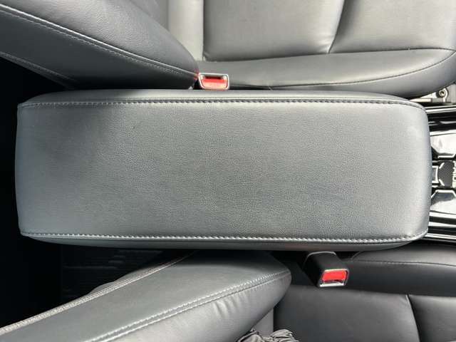 トヨタ プリウス １．８ Ｓ ツーリングセレクション R4年 (九州・沖縄) 99