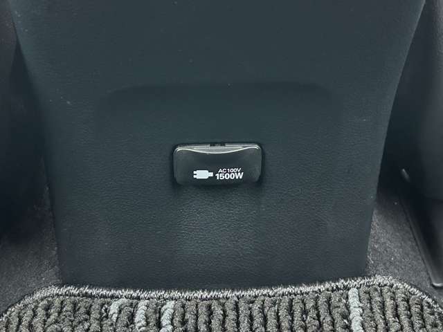 トヨタ プリウス １．８ Ｓ ツーリングセレクション R4年 (九州・沖縄) 99