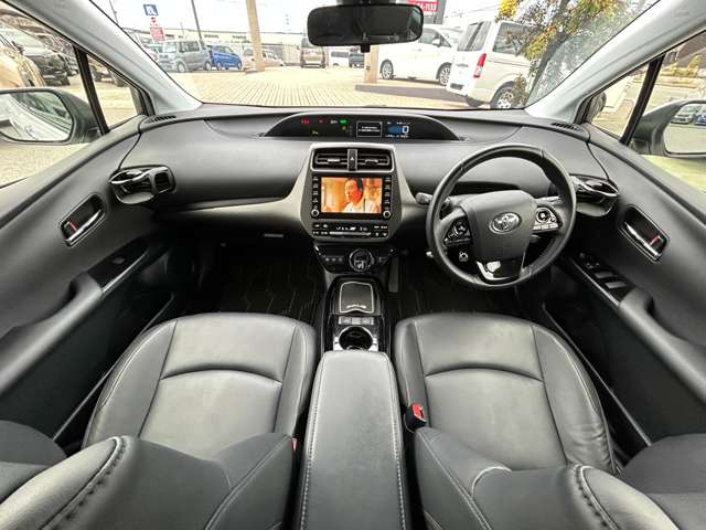 トヨタ プリウス １．８ Ｓ ツーリングセレクション R4年 (九州・沖縄) 99