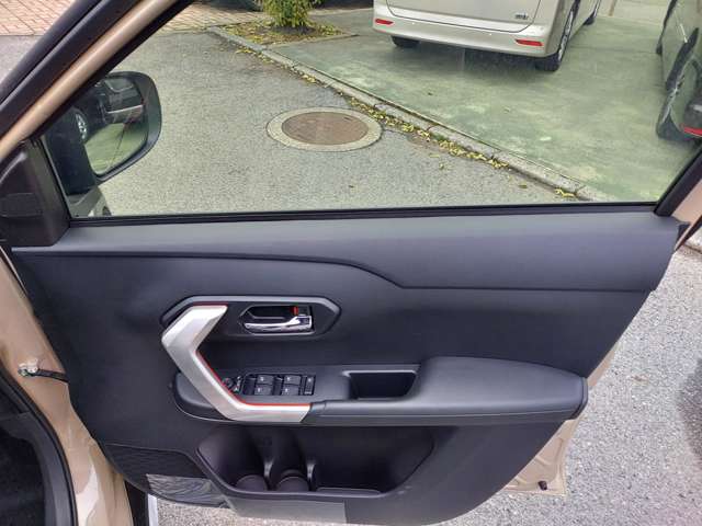 トヨタ ライズ　ハイブリッド ハイブリッド １．２ Ｚ R7年 (九州・沖縄) 99