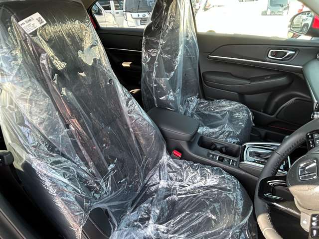 ホンダ ヴェゼル １．５ Ｅ：ＨＥＶ Ｚ R7年 (九州・沖縄) 99