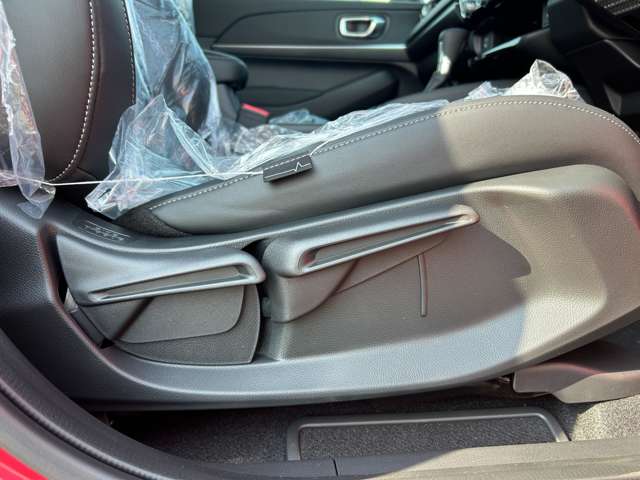 ホンダ ヴェゼル １．５ Ｅ：ＨＥＶ Ｚ R7年 (九州・沖縄) 99