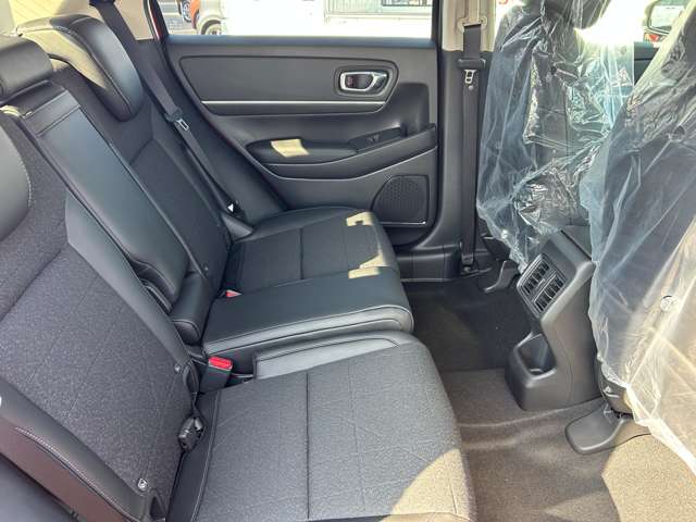 ホンダ ヴェゼル １．５ Ｅ：ＨＥＶ Ｚ R7年 (九州・沖縄) 99