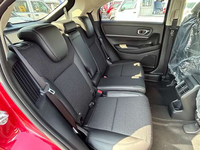 ホンダ ヴェゼル １．５ Ｅ：ＨＥＶ Ｚ R7年 (九州・沖縄) 99