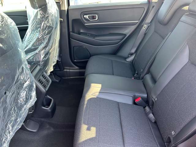 ホンダ ヴェゼル １．５ Ｅ：ＨＥＶ Ｚ R7年 (九州・沖縄) 99