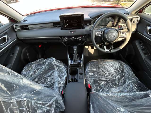 ホンダ ヴェゼル １．５ Ｅ：ＨＥＶ Ｚ R7年 (九州・沖縄) 99