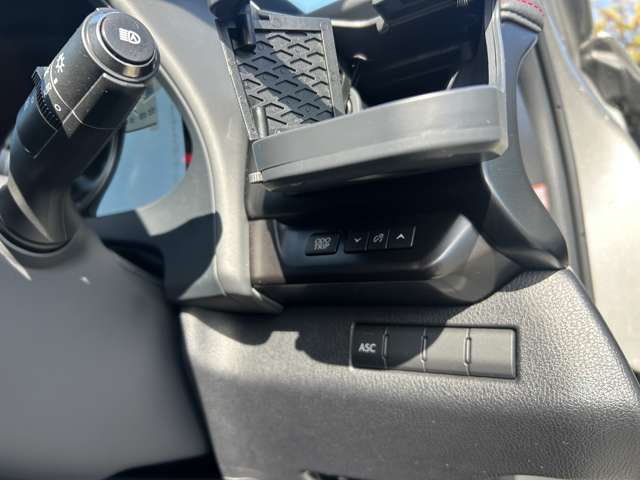 レクサス ＵＸ２５０ｈ Ｆスポーツ R1年 (九州・沖縄) 99