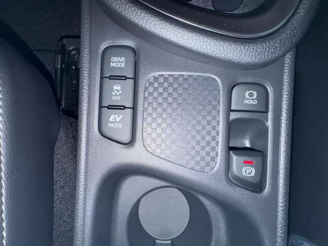 トヨタ ヤリスクロス　ハイブリッド １．５ ハイブリッド Ｚ R7年 (九州・沖縄) 99