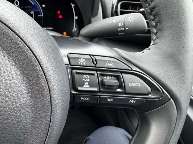 トヨタ ヤリスクロス　ハイブリッド １．５ ハイブリッド Ｚ R7年 (九州・沖縄) 99