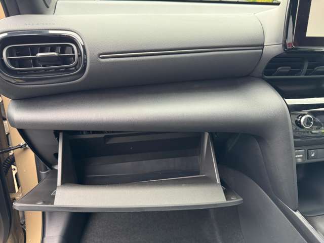 トヨタ ヤリスクロス　ハイブリッド １．５ ハイブリッド Ｚ R7年 (九州・沖縄) 99