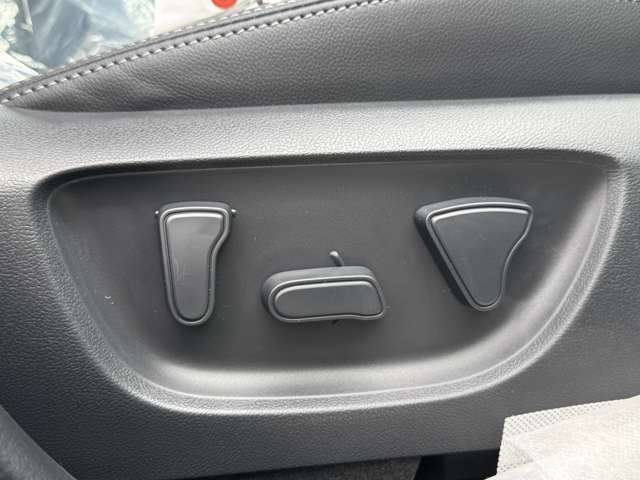 トヨタ ヤリスクロス　ハイブリッド １．５ ハイブリッド Ｚ R7年 (九州・沖縄) 99