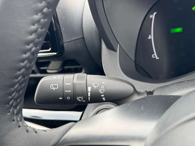 トヨタ ヤリスクロス　ハイブリッド １．５ ハイブリッド Ｚ R7年 (九州・沖縄) 99