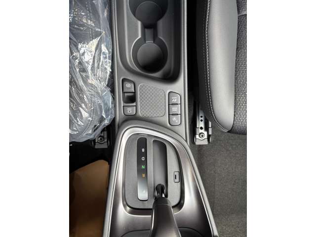 トヨタ ヤリスクロス　ハイブリッド １．５ ハイブリッド Ｚ R7年 (九州・沖縄) 99