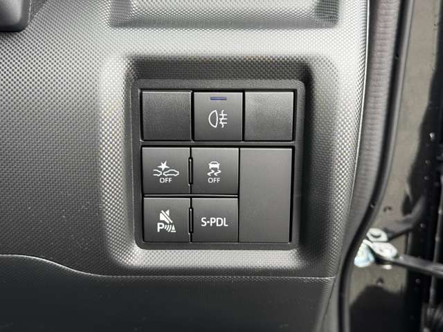 トヨタ ライズ　ハイブリッド ハイブリッド １．２ Ｚ R7年 (九州・沖縄) 99