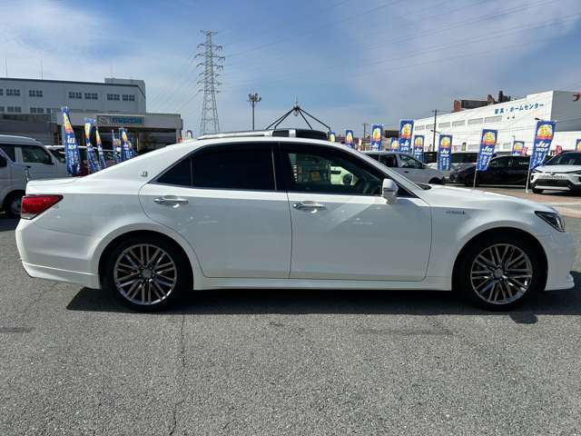 トヨタ クラウン　ハイブリッド ハイブリッド ２．５ Ｓ H27年 (九州・沖縄) 99