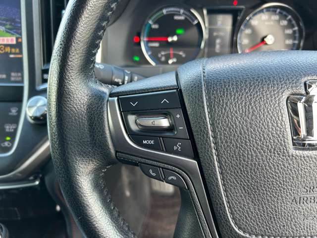 トヨタ クラウン　ハイブリッド ハイブリッド ２．５ Ｓ H27年 (九州・沖縄) 99