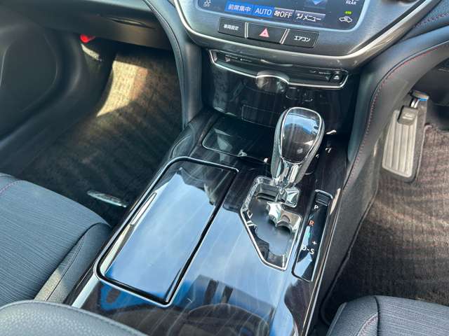 トヨタ クラウン　ハイブリッド ハイブリッド ２．５ Ｓ H27年 (九州・沖縄) 99