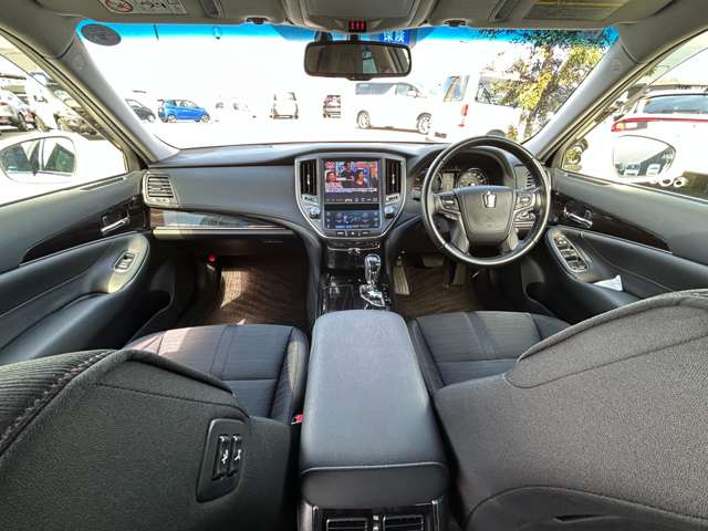 トヨタ クラウン　ハイブリッド ハイブリッド ２．５ Ｓ H27年 (九州・沖縄) 99