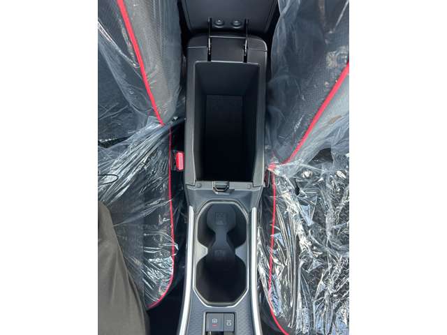 トヨタ ライズ　ハイブリッド ハイブリッド １．２ Ｚ R7年 (九州・沖縄) 99