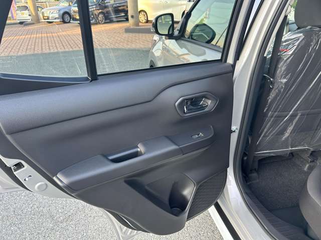 トヨタ ライズ　ハイブリッド ハイブリッド １．２ Ｚ R7年 (九州・沖縄) 99