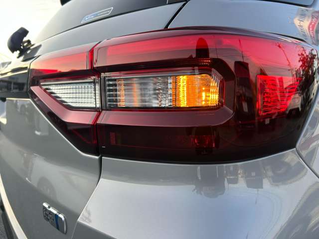 トヨタ ライズ　ハイブリッド ハイブリッド １．２ Ｚ R7年 (九州・沖縄) 99