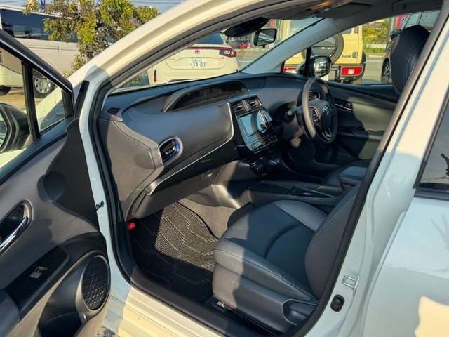 トヨタ プリウス １．８ Ｓ ツーリングセレクション R2年 (九州・沖縄) 99