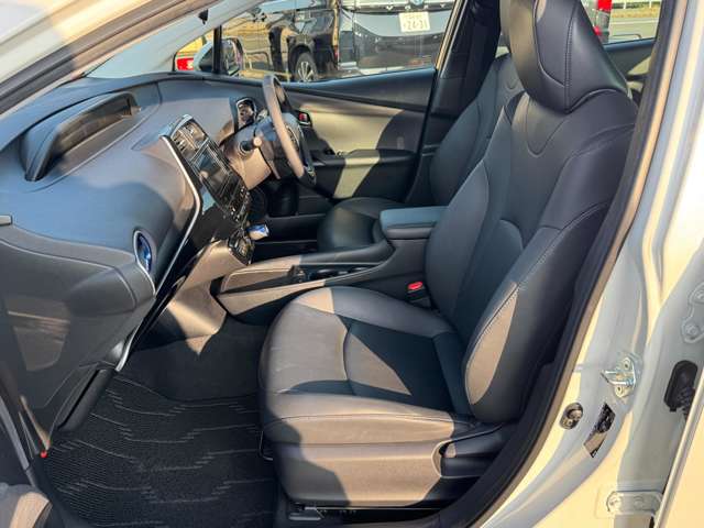 トヨタ プリウス １．８ Ｓ ツーリングセレクション R2年 (九州・沖縄) 99