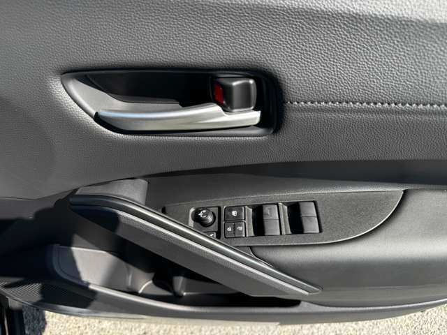 トヨタ カローラクロス　ハイブリッド １．８ ハイブリッド Ｚ R7年 (九州・沖縄) 99