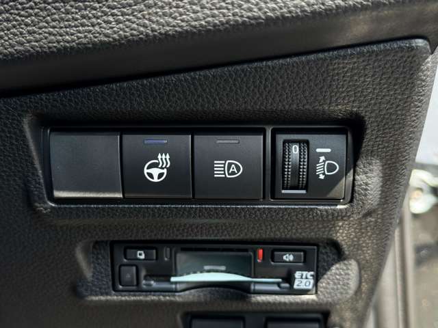 トヨタ カローラクロス　ハイブリッド １．８ ハイブリッド Ｚ R7年 (九州・沖縄) 99