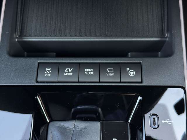 トヨタ カローラクロス　ハイブリッド １．８ ハイブリッド Ｚ R7年 (九州・沖縄) 99