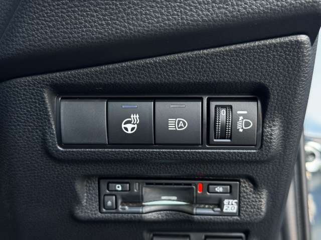 トヨタ カローラクロス　ハイブリッド １．８ ハイブリッド Ｚ R7年 (九州・沖縄) 99