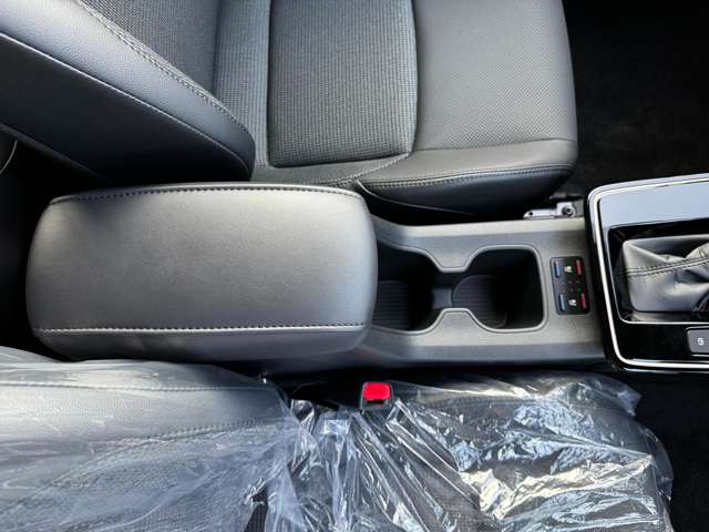 トヨタ カローラクロス　ハイブリッド １．８ ハイブリッド Ｚ R7年 (九州・沖縄) 99