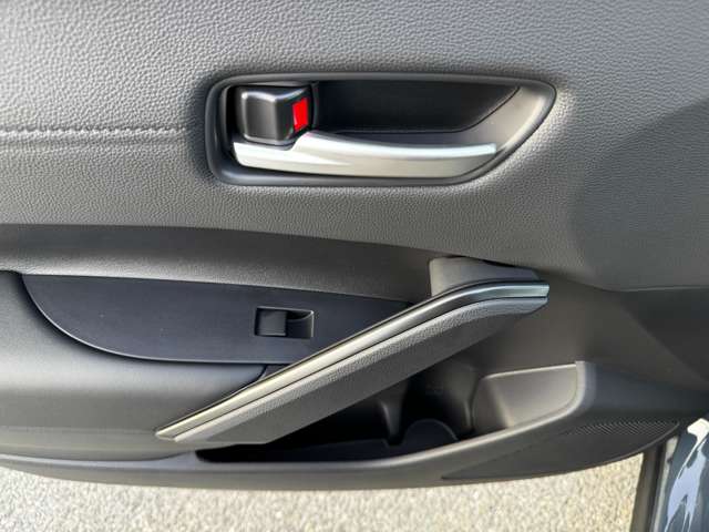 トヨタ カローラクロス　ハイブリッド １．８ ハイブリッド Ｚ R7年 (九州・沖縄) 99