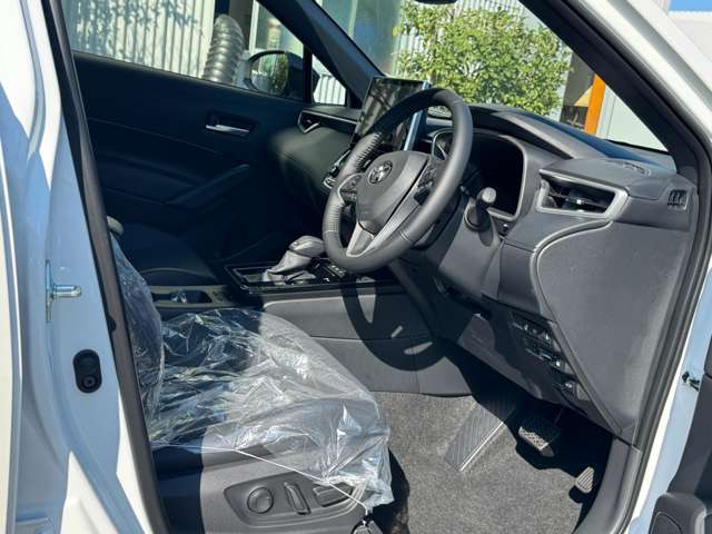 トヨタ カローラクロス　ハイブリッド １．８ ハイブリッド Ｚ R7年 (九州・沖縄) 99