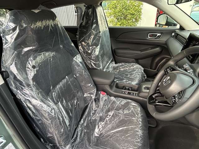 ホンダ ヴェゼル １．５ Ｅ：ＨＥＶ Ｘ R7年 (九州・沖縄) 99