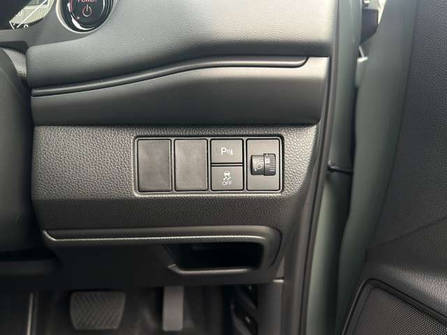 ホンダ ヴェゼル １．５ Ｅ：ＨＥＶ Ｘ R7年 (九州・沖縄) 99