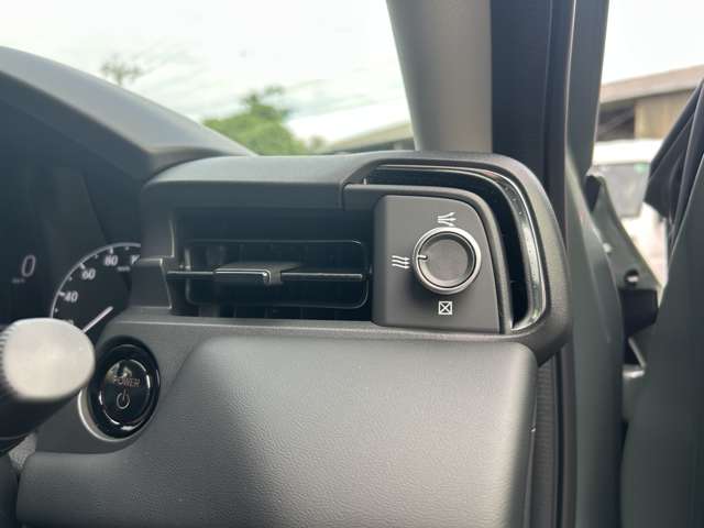 ホンダ ヴェゼル １．５ Ｅ：ＨＥＶ Ｘ R7年 (九州・沖縄) 99