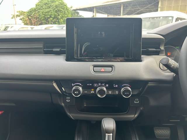 ホンダ ヴェゼル １．５ Ｅ：ＨＥＶ Ｘ R7年 (九州・沖縄) 99