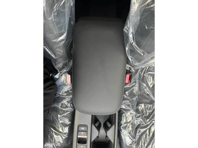 ホンダ ヴェゼル １．５ Ｅ：ＨＥＶ Ｘ R7年 (九州・沖縄) 99