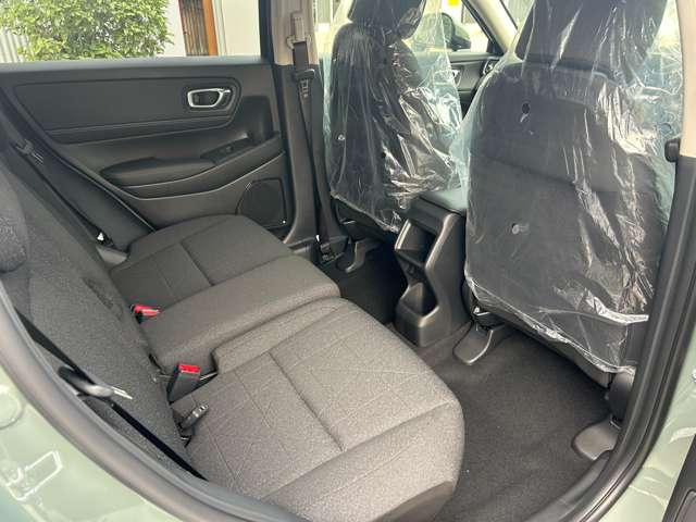 ホンダ ヴェゼル １．５ Ｅ：ＨＥＶ Ｘ R7年 (九州・沖縄) 99