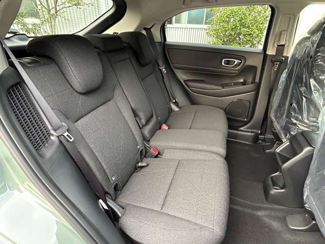 ホンダ ヴェゼル １．５ Ｅ：ＨＥＶ Ｘ R7年 (九州・沖縄) 99