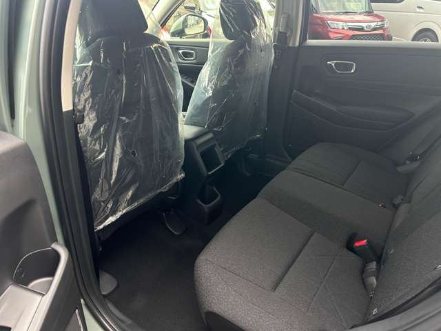 ホンダ ヴェゼル １．５ Ｅ：ＨＥＶ Ｘ R7年 (九州・沖縄) 99